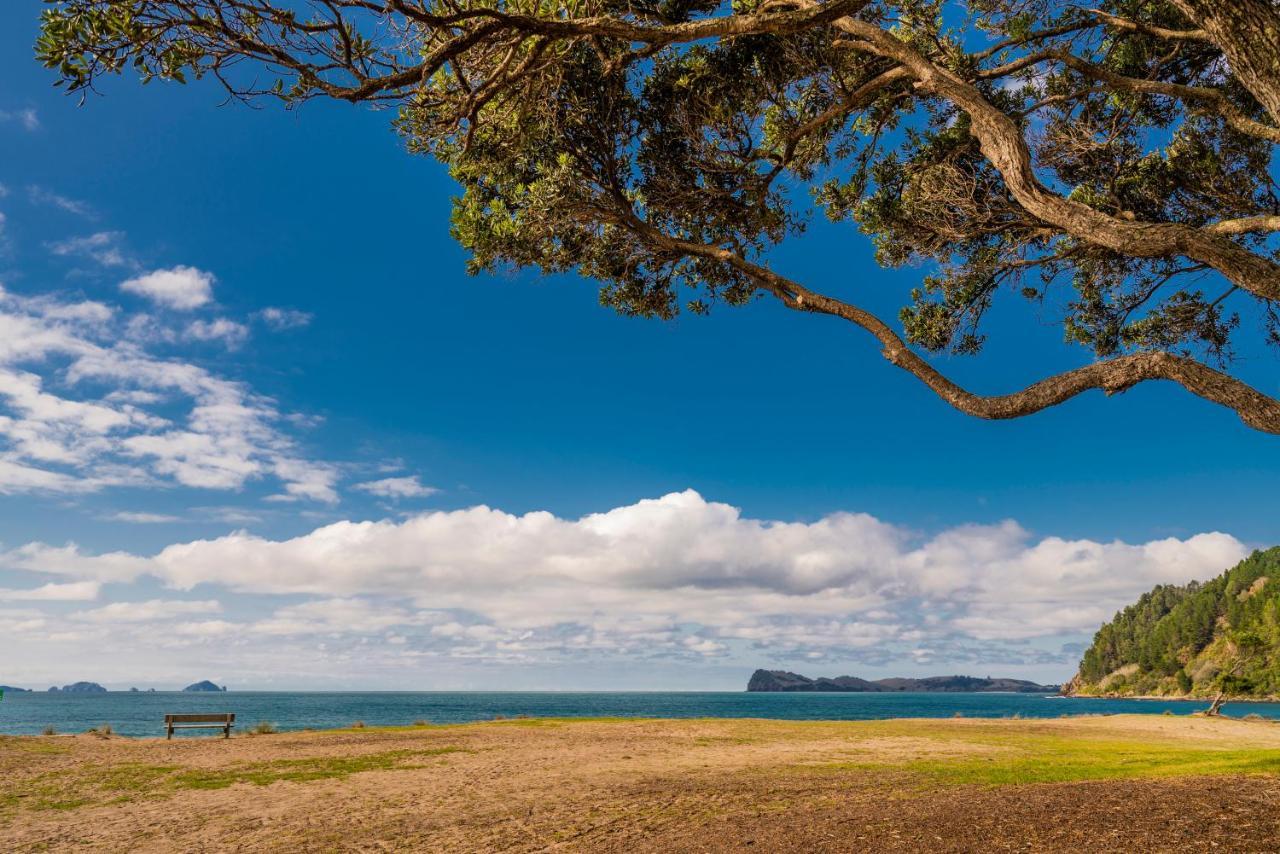 Retreat By The Beach - Pauanui Holiday Home Exteriör bild