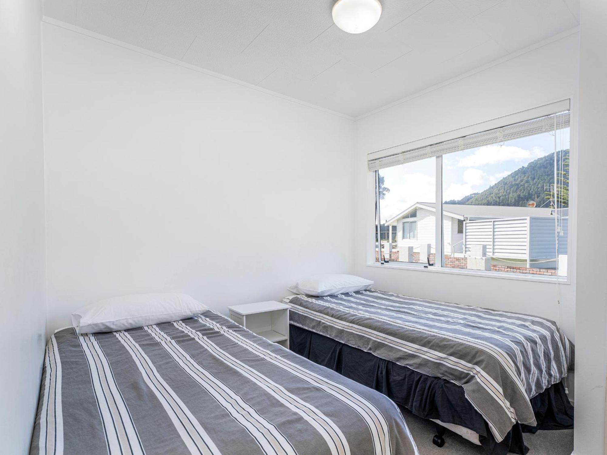 Retreat By The Beach - Pauanui Holiday Home Exteriör bild