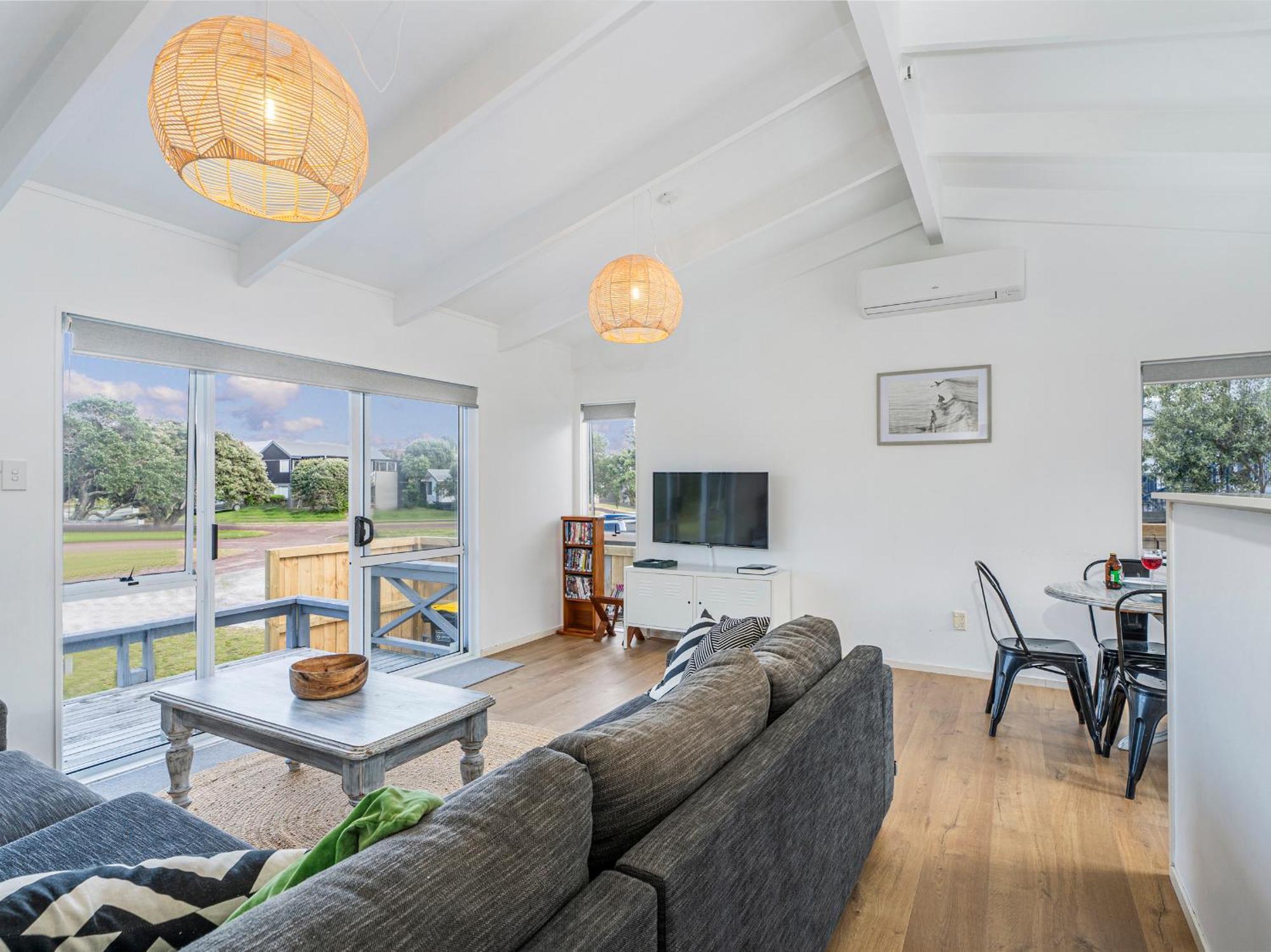 Retreat By The Beach - Pauanui Holiday Home Exteriör bild
